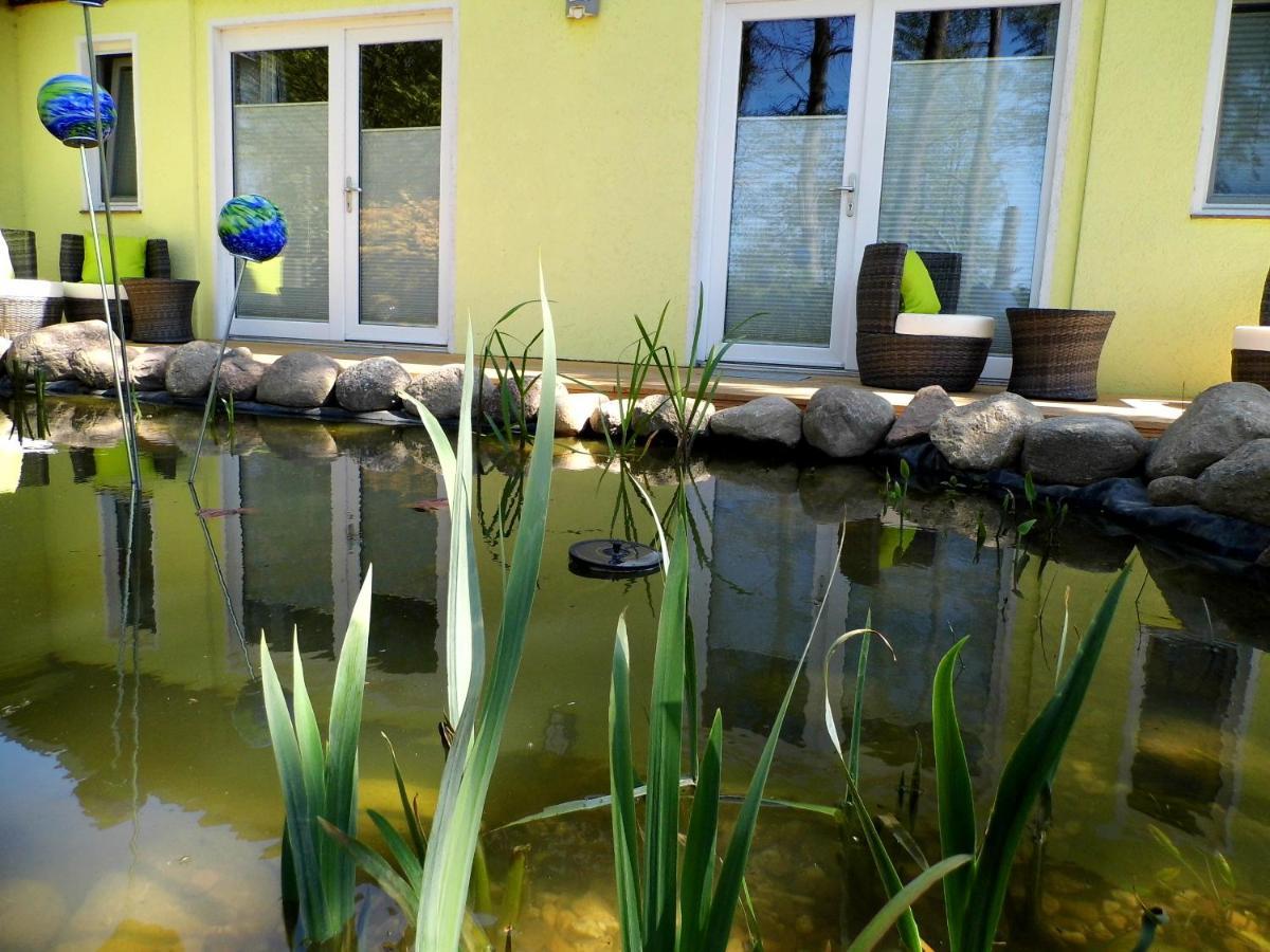 Ferienwohnung Seerose Neppermin Exterior photo