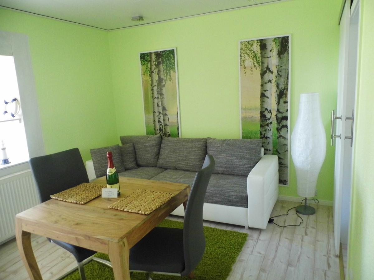 Ferienwohnung Seerose Neppermin Exterior photo